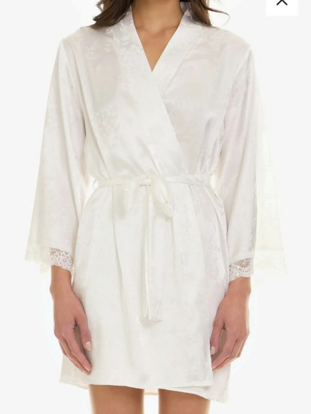 Flora by Flora Nikrooz Floral Jacquard Robe Size Medium Like New